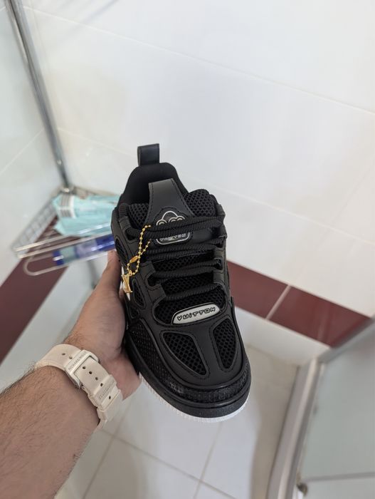 Louis Vuitton skates negre cu alb