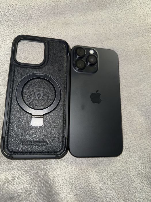 IPhone 16 pro max 256 гб имеется коробка