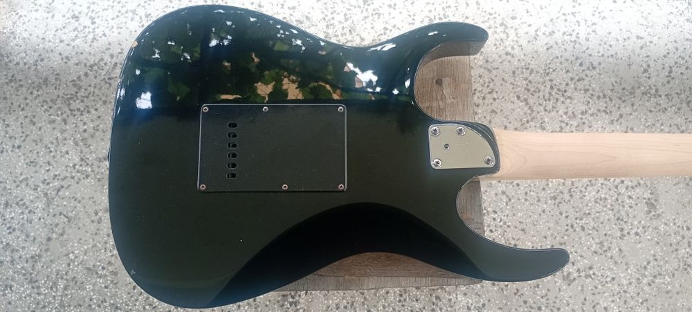 Vester JJM 1010  Електрическа китара.