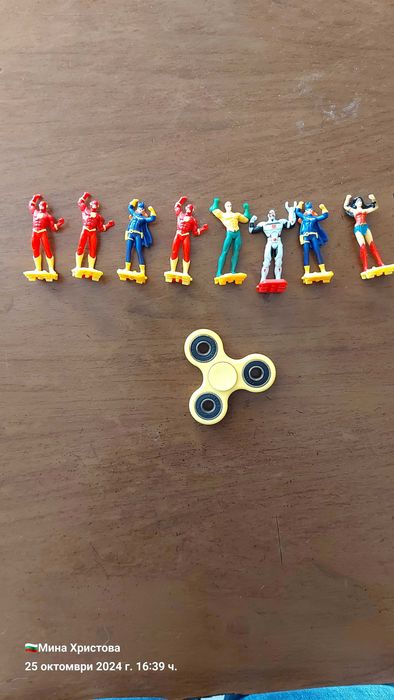 Фигурки на DC анимационни герои.