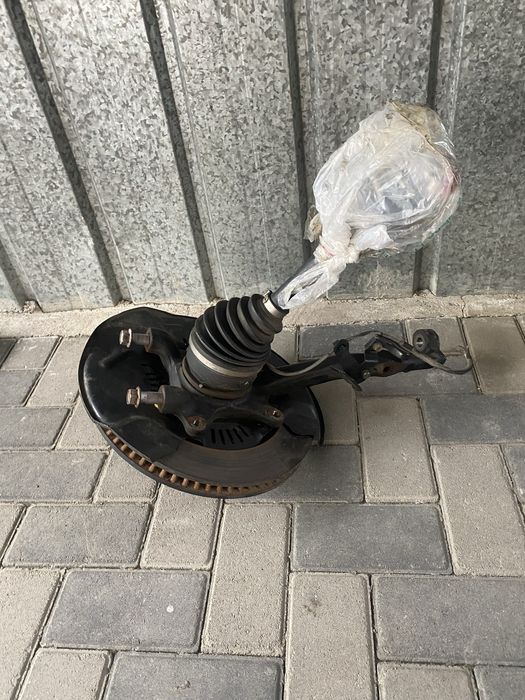 Запчасть на Toyota Lexus