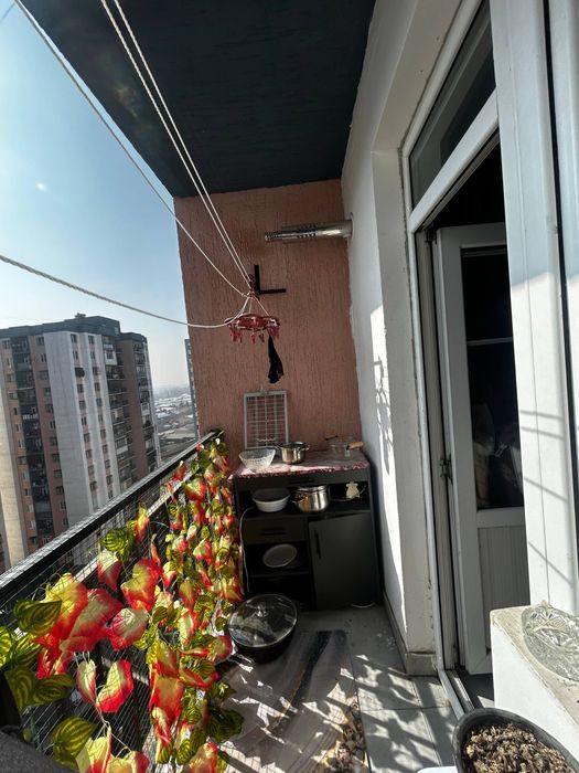 Продаеться 3 комнатная квартира