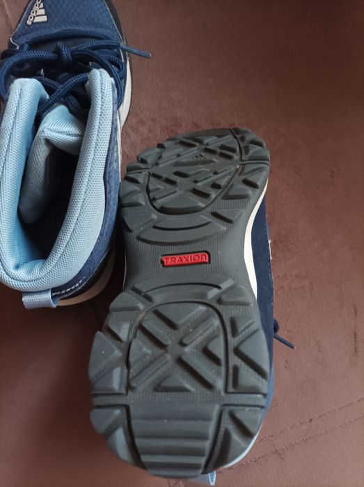 Боти на Adidas сини