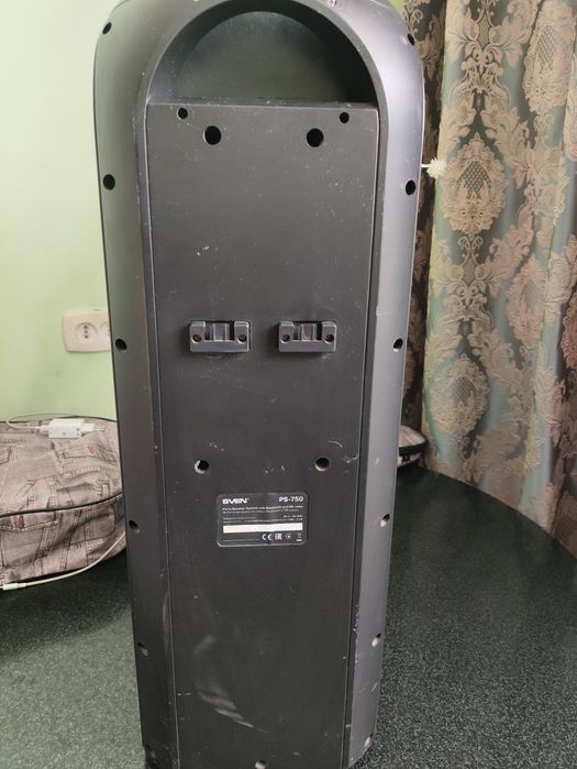 Портативная колонка.