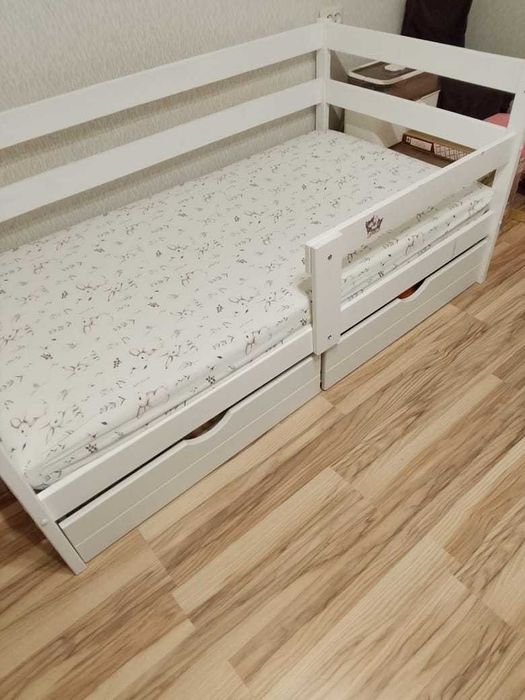 Продам детскую кровать