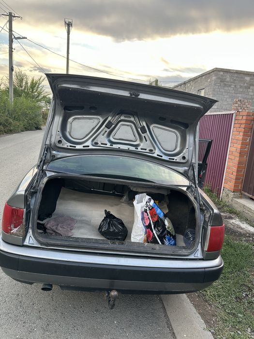 Продам  ауди 100.