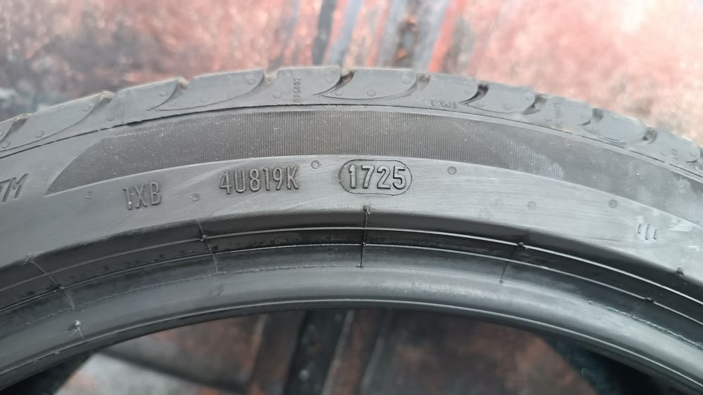 225/40/18 Pirelli Дот 1725