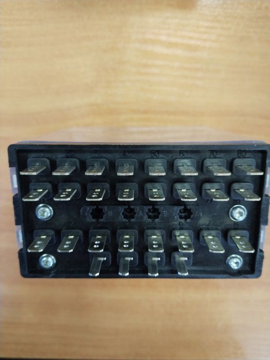 Продам реле блокировки arteche BJ8R 220VDC