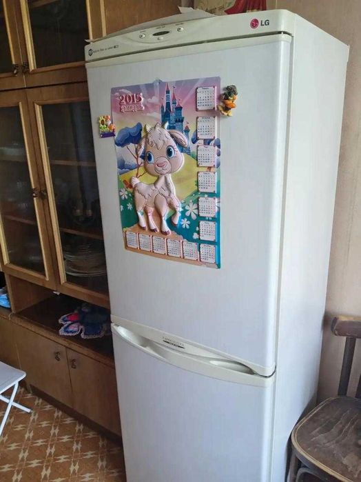 Холодильник LG в отличном состоянии