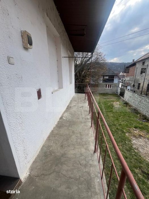 Casa Monument Istoric, Ultracentral Bistrita, 225 mp curte, 2 intrari
