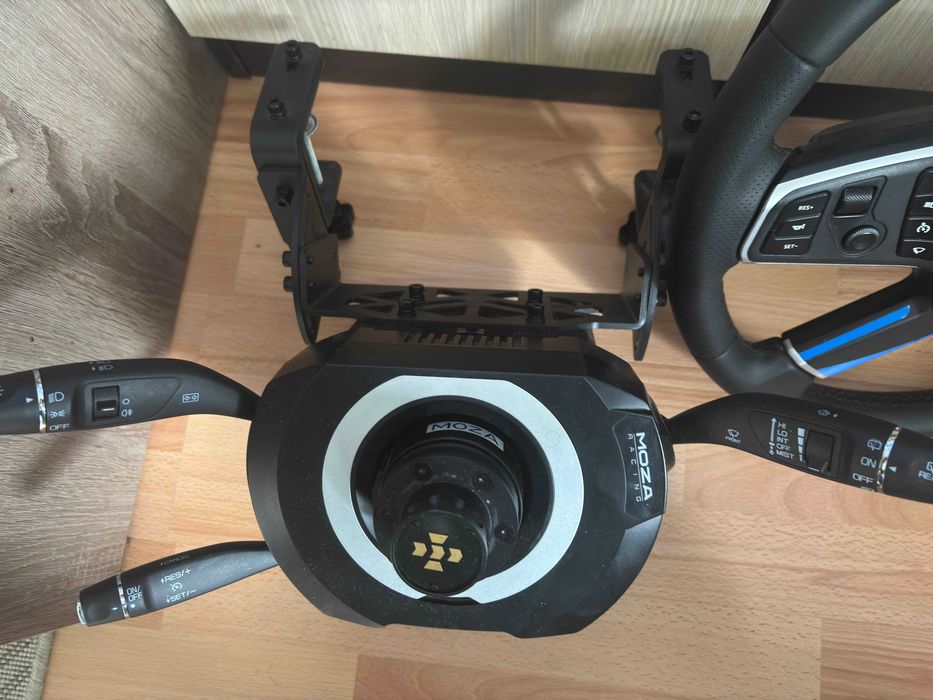 Moza R5 Trucking Bundle