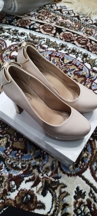 Продам туфли 39размера