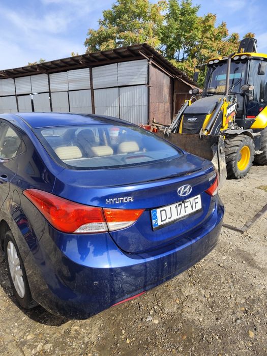 HYUNDAI Elantra 2012 — imagine 3