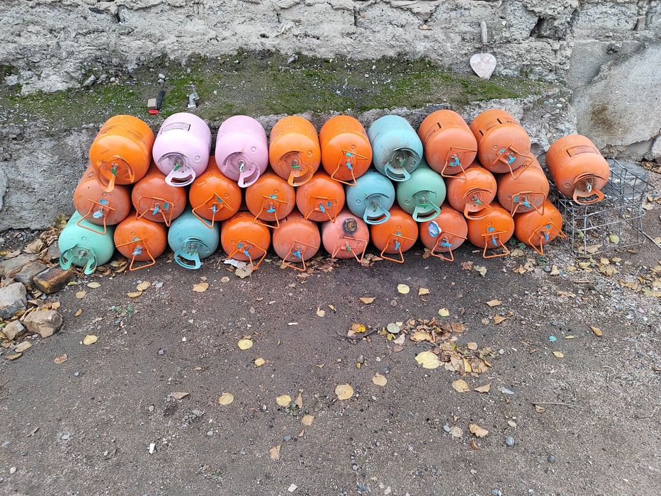 Продам пустые баки