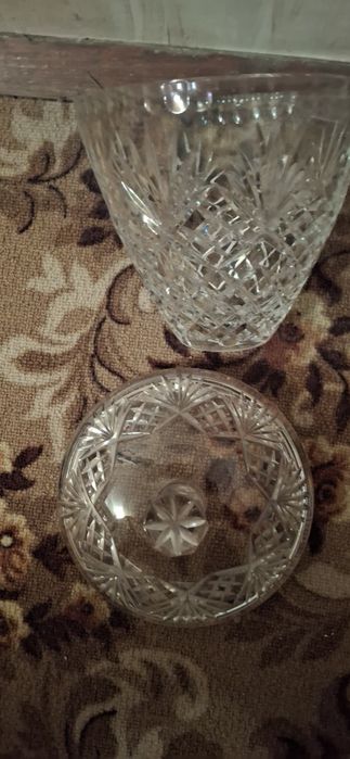 Всичко в розово стъкло