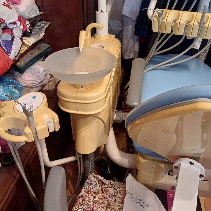 Стоматологическое кресло