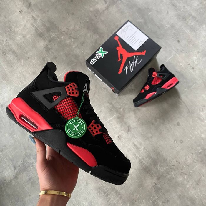 Air Jordan 4 Retro “Red THUNDER”