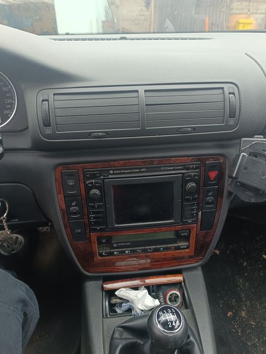 Vând passat b5.5an 2004