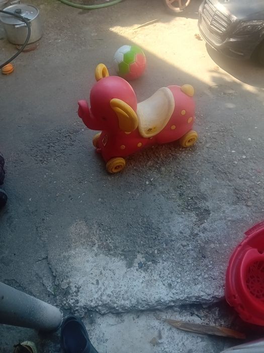 Бебешки играчки за момче или момиче