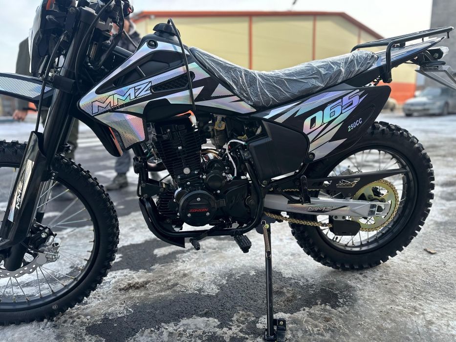 Горный мотоцикл Эндуро