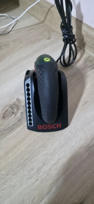 Surubelnita cu acumulator IXO 3,6V Li-Ion Bosch