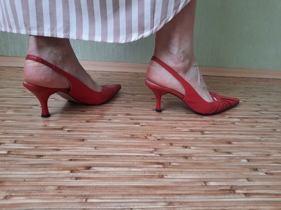 Женская обувь 37 размера