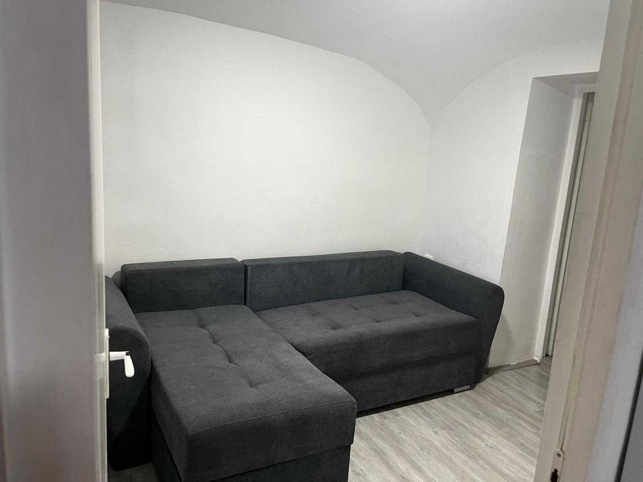 Apartament de inchiriat central cu parcare inclusa