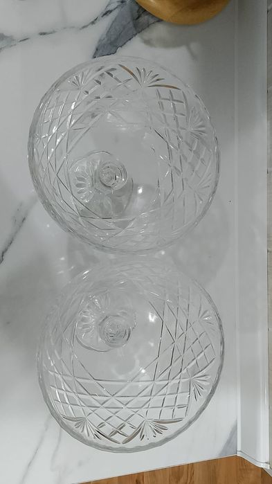 Продам конфетницы на ножках