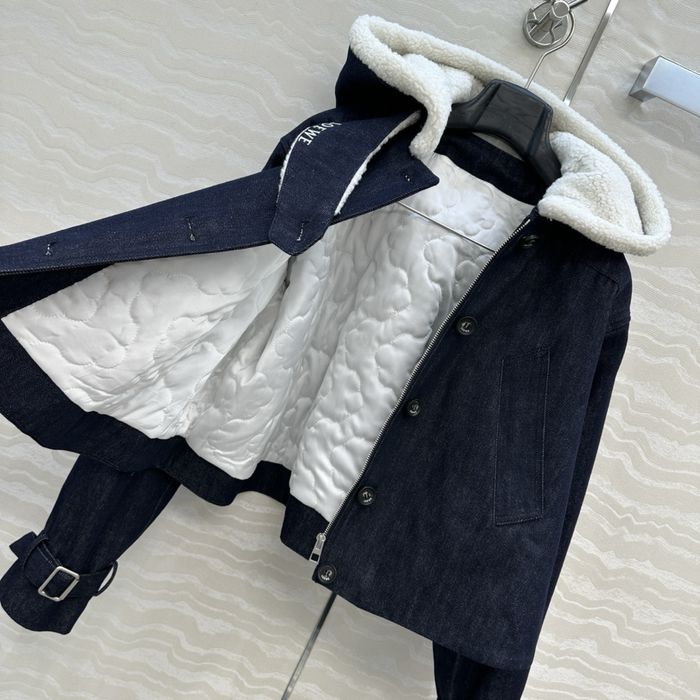 Късо палто от дънкова материя