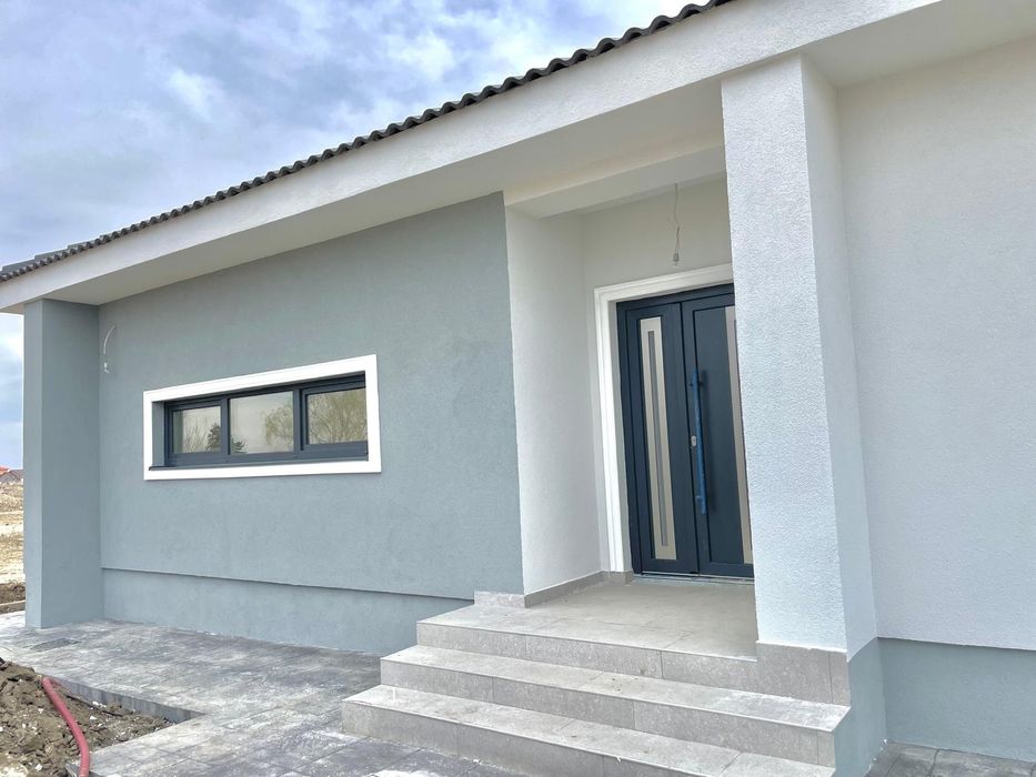 PROPRIETAR vând casa individuala Sacalaz