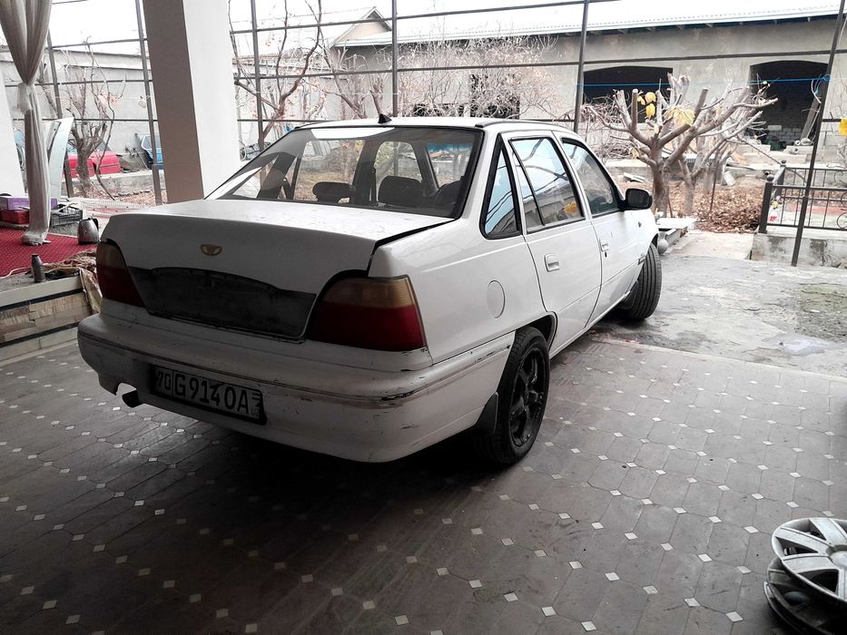 Нексия 1 сотилади. Суяги бутун