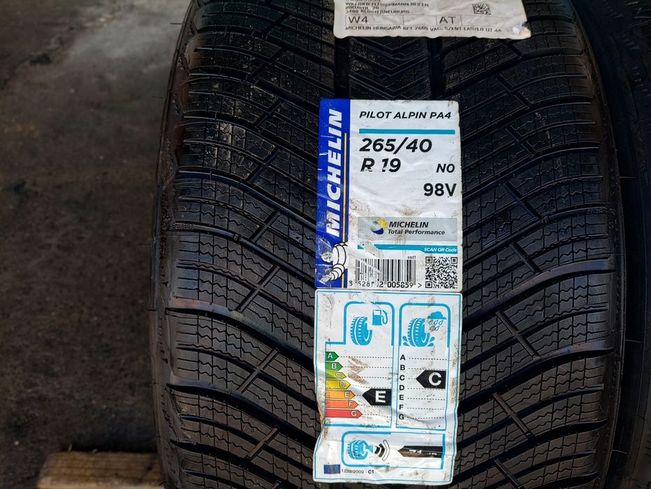 2 anvelope NOI de iarna Michelin 265/40 R19 dot 3820