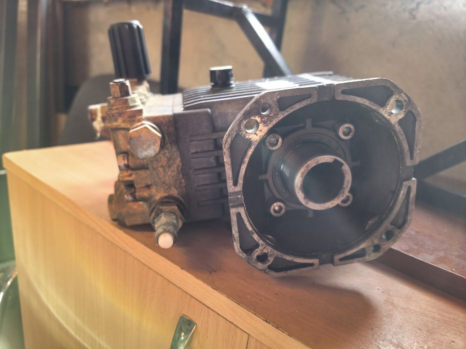 Продам насос высокого давления