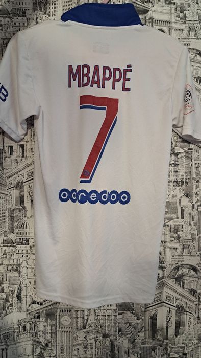 Футбол тениска на Mbappe