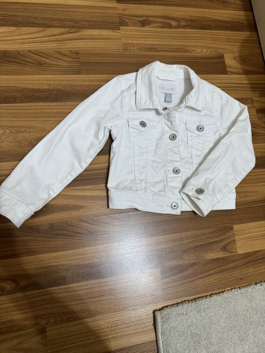 Кожаные/джинсовые курточки на девочку 4 года