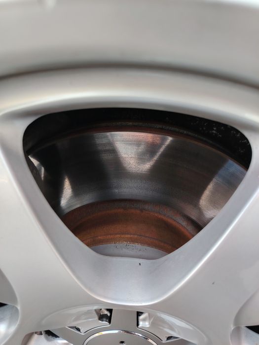 Audi A6 allroad, Десен волан