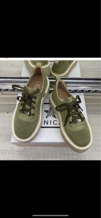 Продам новые 37 р.