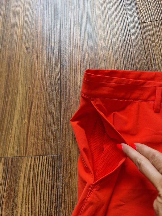 Страхотни мъжки къси панталони NIKE GOLF размер 40