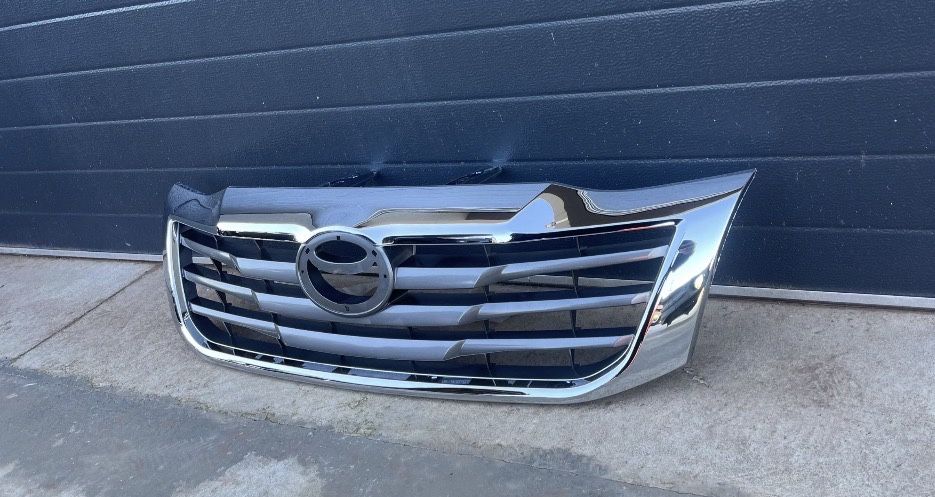 Grila toyota hilux 2012-2015