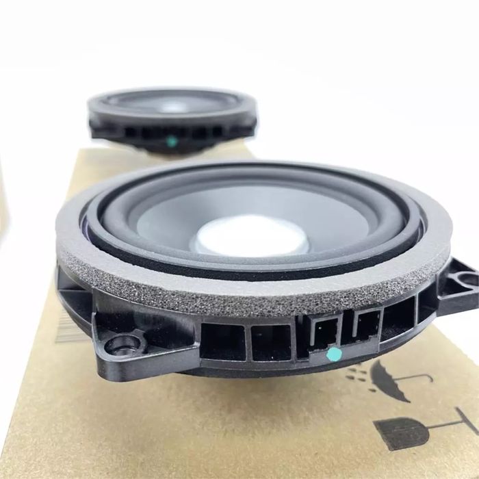 Boxa fata usa Harman Kardon Bmw Seria 1 2 3 4 X1 X3 F30 F20 F25 F36