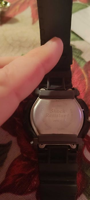 Продавам часовник Casio  G-shock модел DW-9000