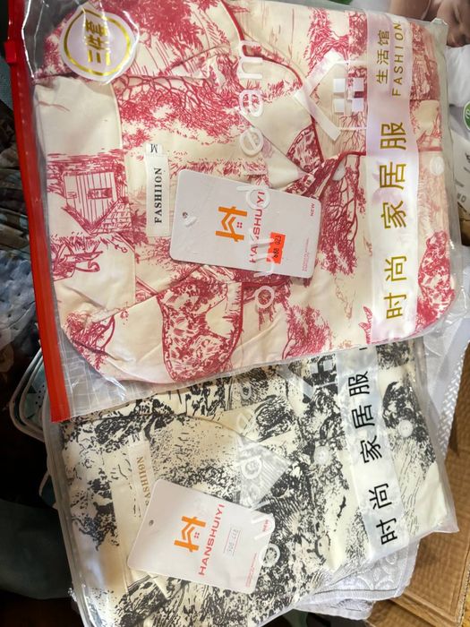 Постель, одежда дешево