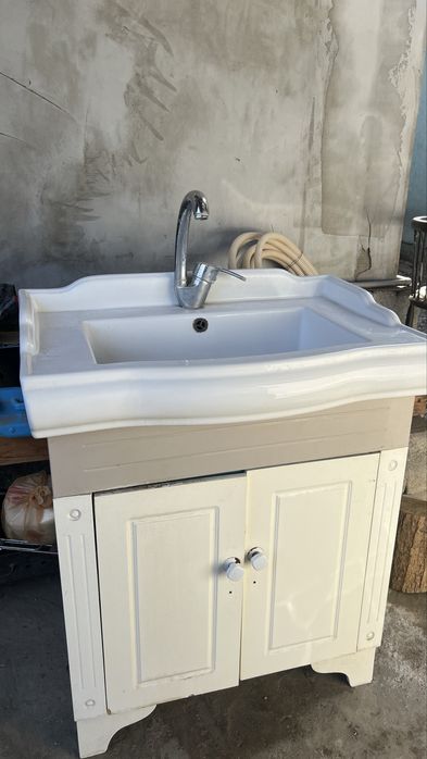 Тумка с раковиной