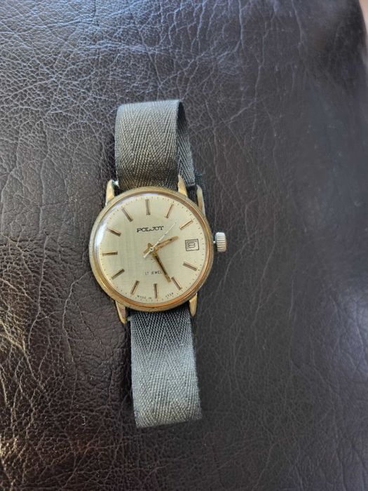 Часовник - Poljot