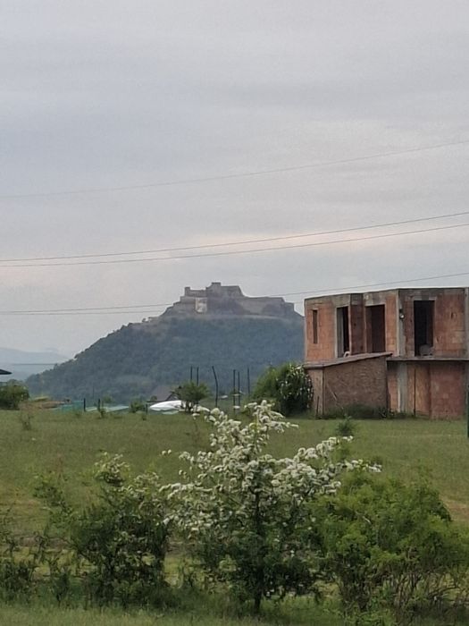 Vând teren intravilan în Deva
