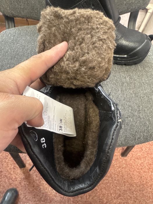 Ботинки утепленные 38 размер