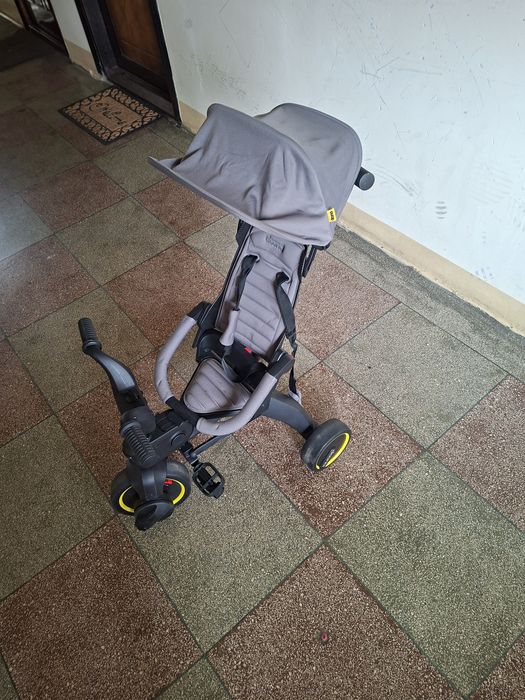 Tricicletă pliabilă Doona Liki Trike S3 – aproape nouă