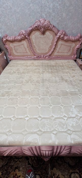 Спальный гарнитур (Италия)