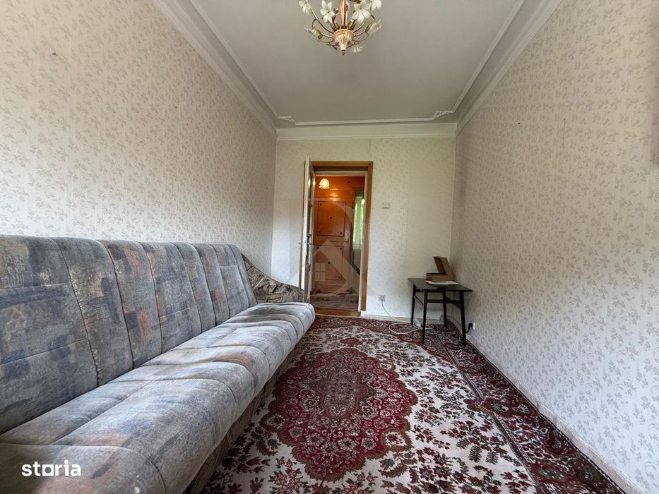 Centru - Cuza Voda , 3 camere , etaj intermediar