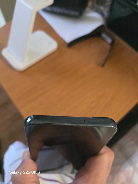 Продавам SAMSUNG S22 + 256GB